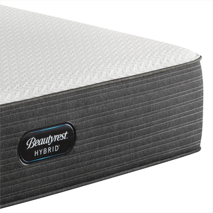 Corner view of the Beautyrest Select hybrid mattress ||feel: medium